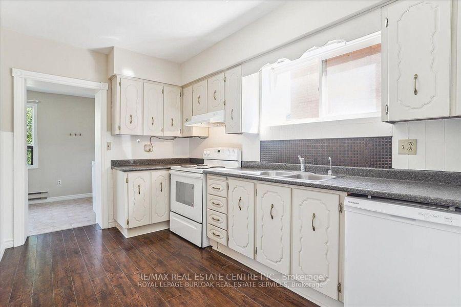 Photo 9 of 234 Market (Upper Level) Street, Hamilton, Strathcona — HOMEH