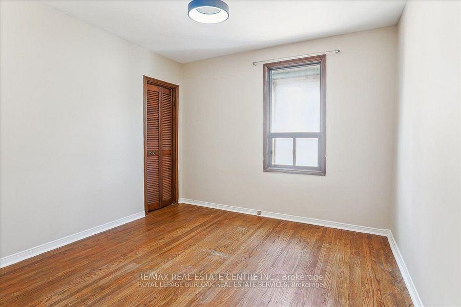 Photo 13 of 234 Market (Upper Level) Street, Hamilton, Strathcona — HOMEH