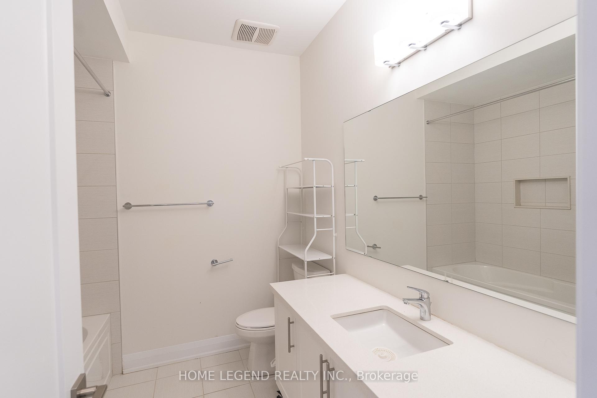 Photo 18 of 38 Jessica Antonella Street, Markham, Angus Glen — HOMEH