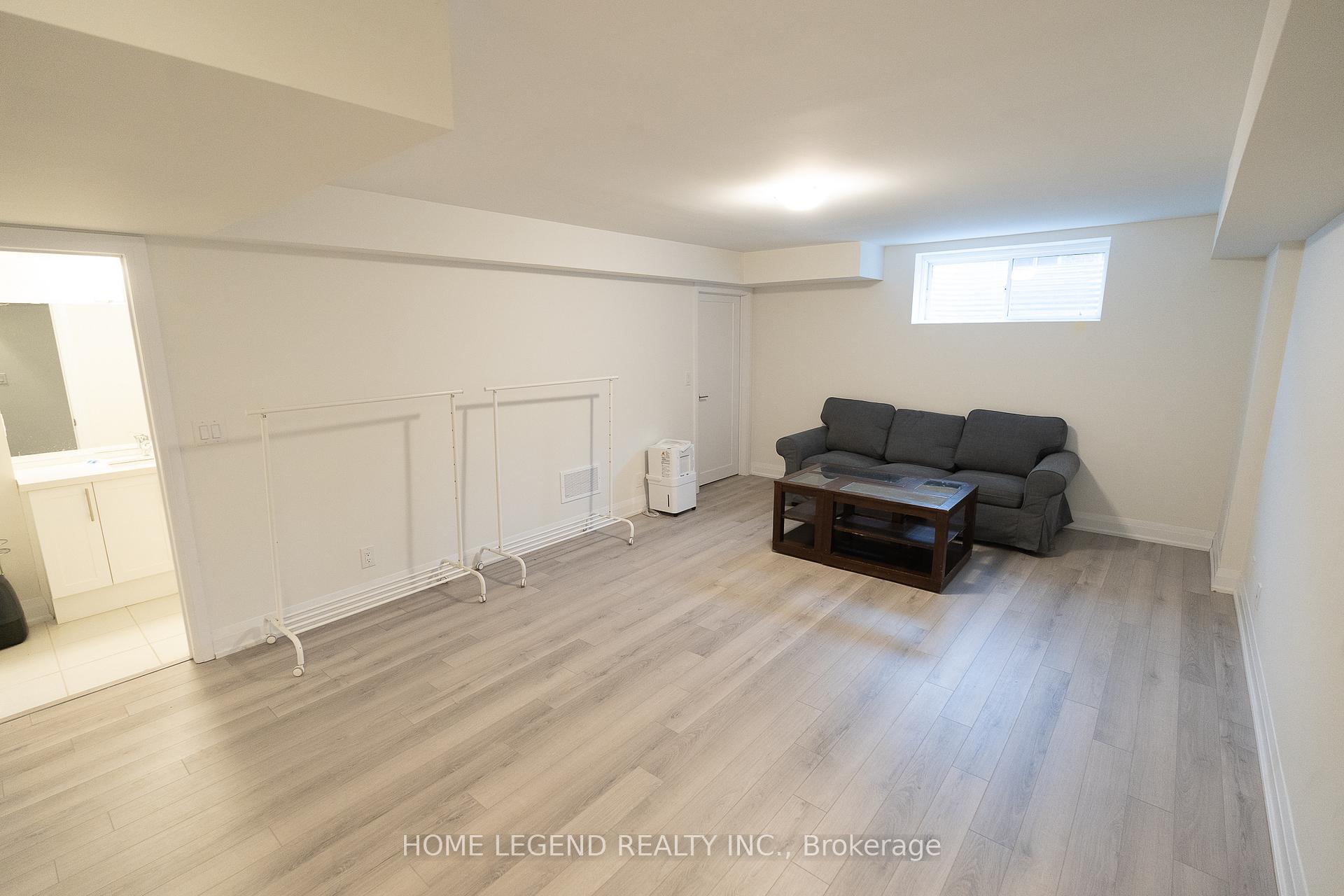 Photo 20 of 38 Jessica Antonella Street, Markham, Angus Glen — HOMEH