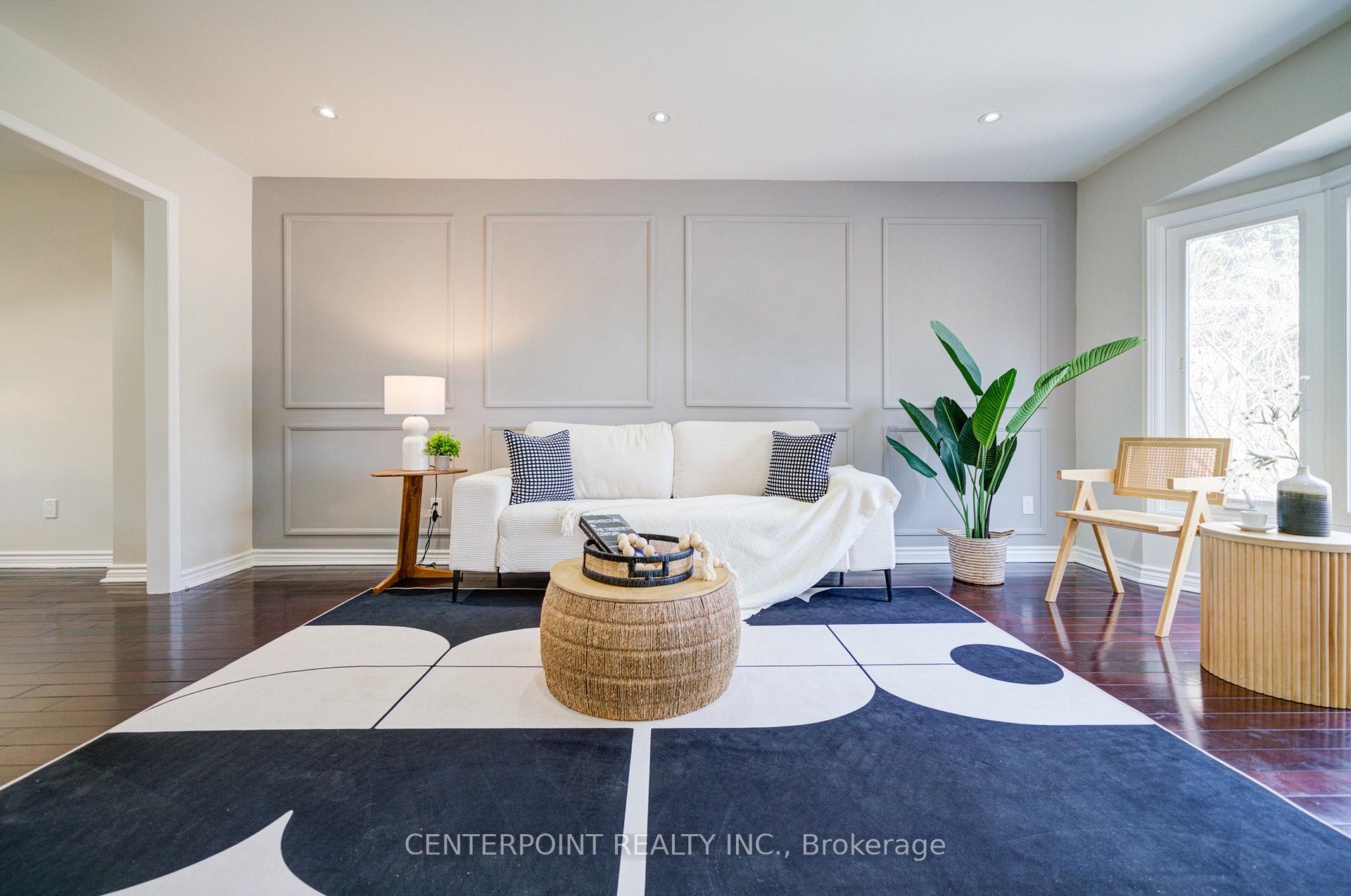 Photo 1 of 20 Norman Ross Drive, Markham, Middlefield — HOMEH