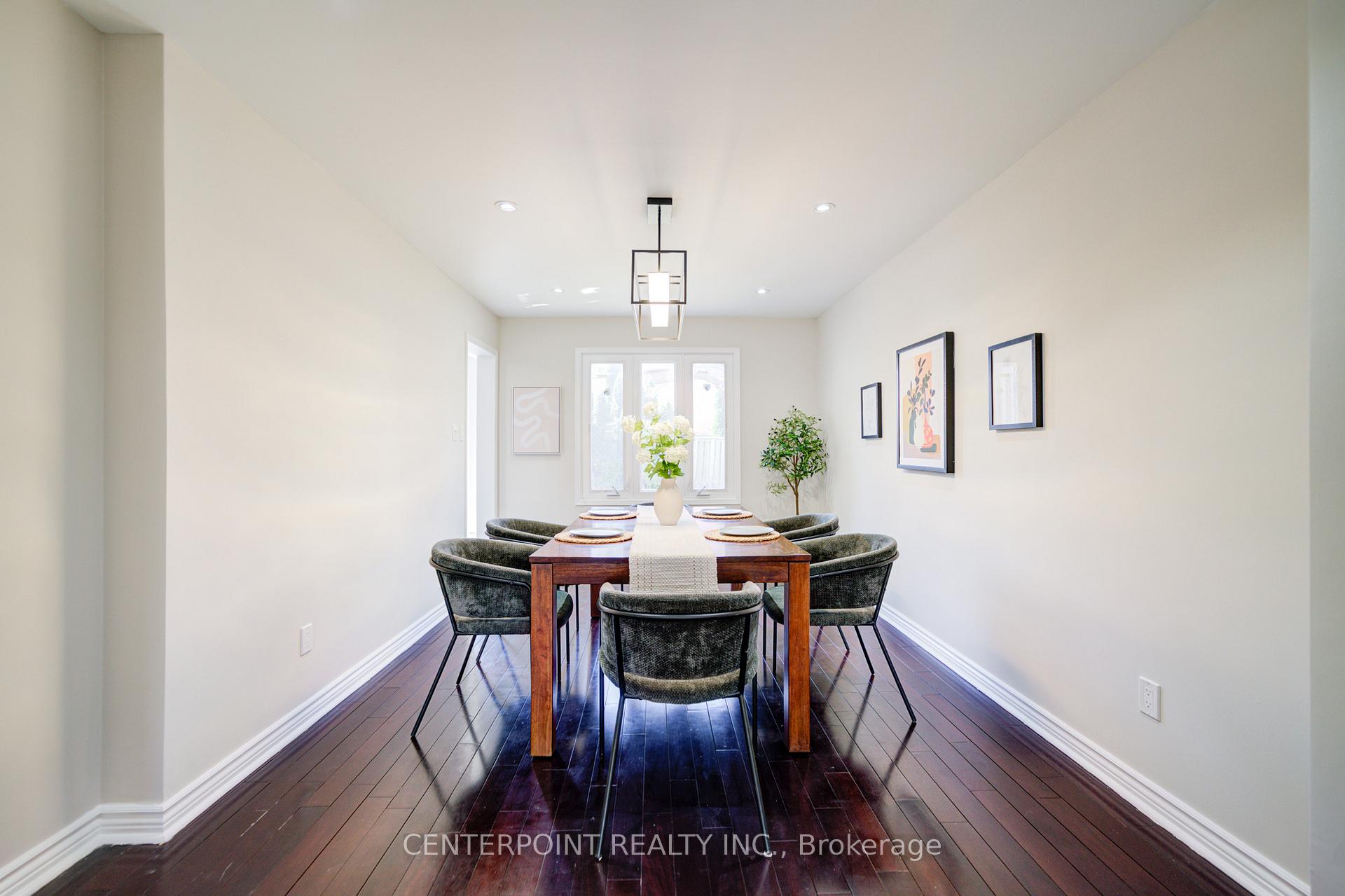 Photo 9 of 20 Norman Ross Drive, Markham, Middlefield — HOMEH