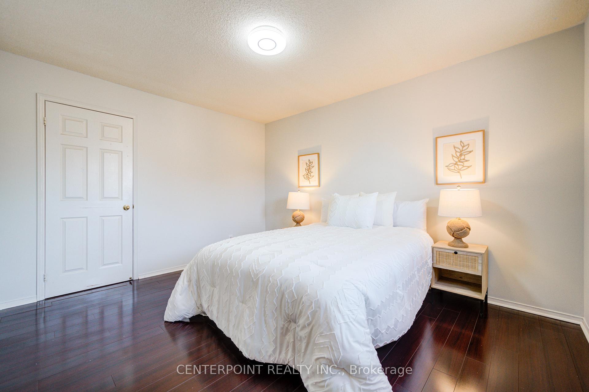 Photo 22 of 20 Norman Ross Drive, Markham, Middlefield — HOMEH