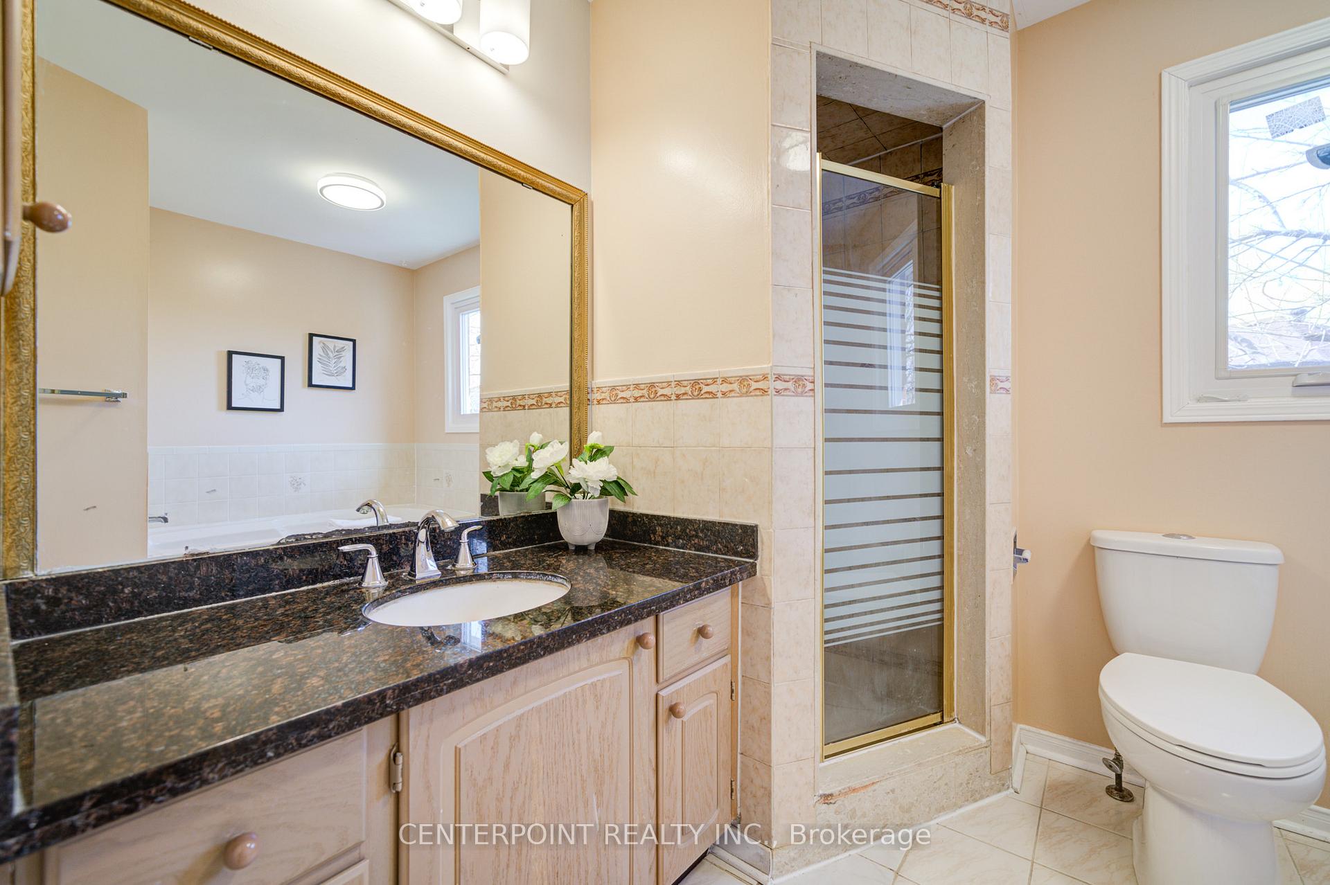 Photo 24 of 20 Norman Ross Drive, Markham, Middlefield — HOMEH