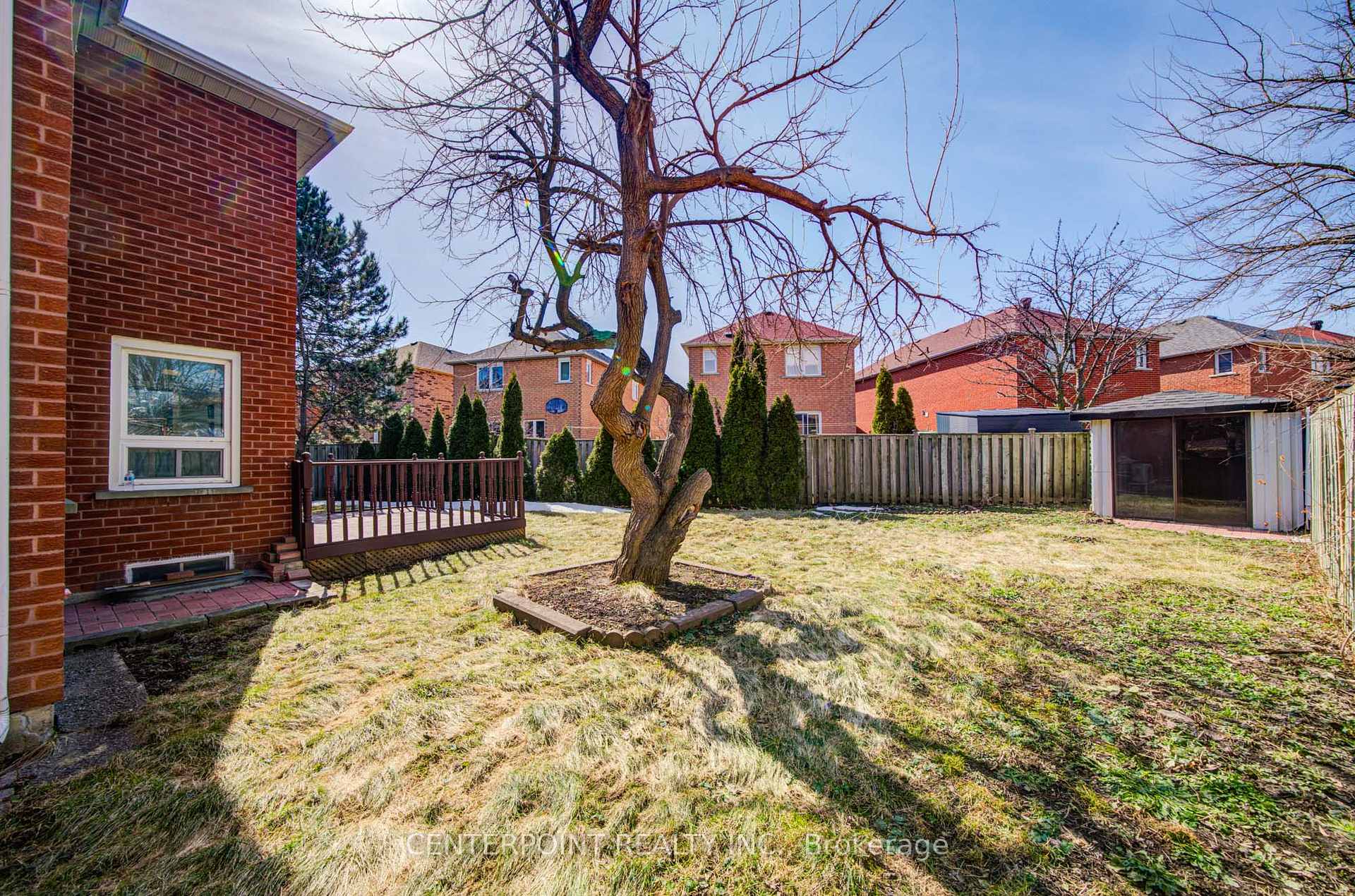 Photo 29 of 20 Norman Ross Drive, Markham, Middlefield — HOMEH