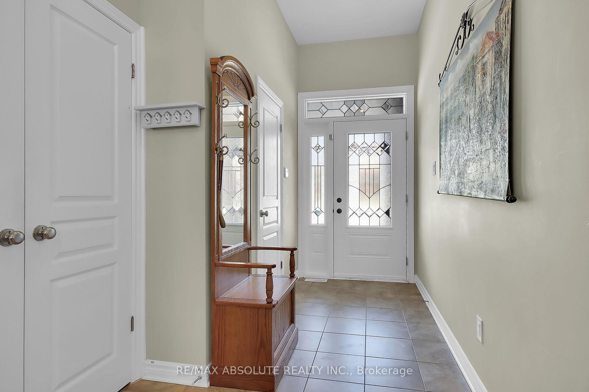Photo 2 of 1118 Tischart Crescent, Ottawa, Kanata - Kanata Lakes/Heritage Hills — HOMEH