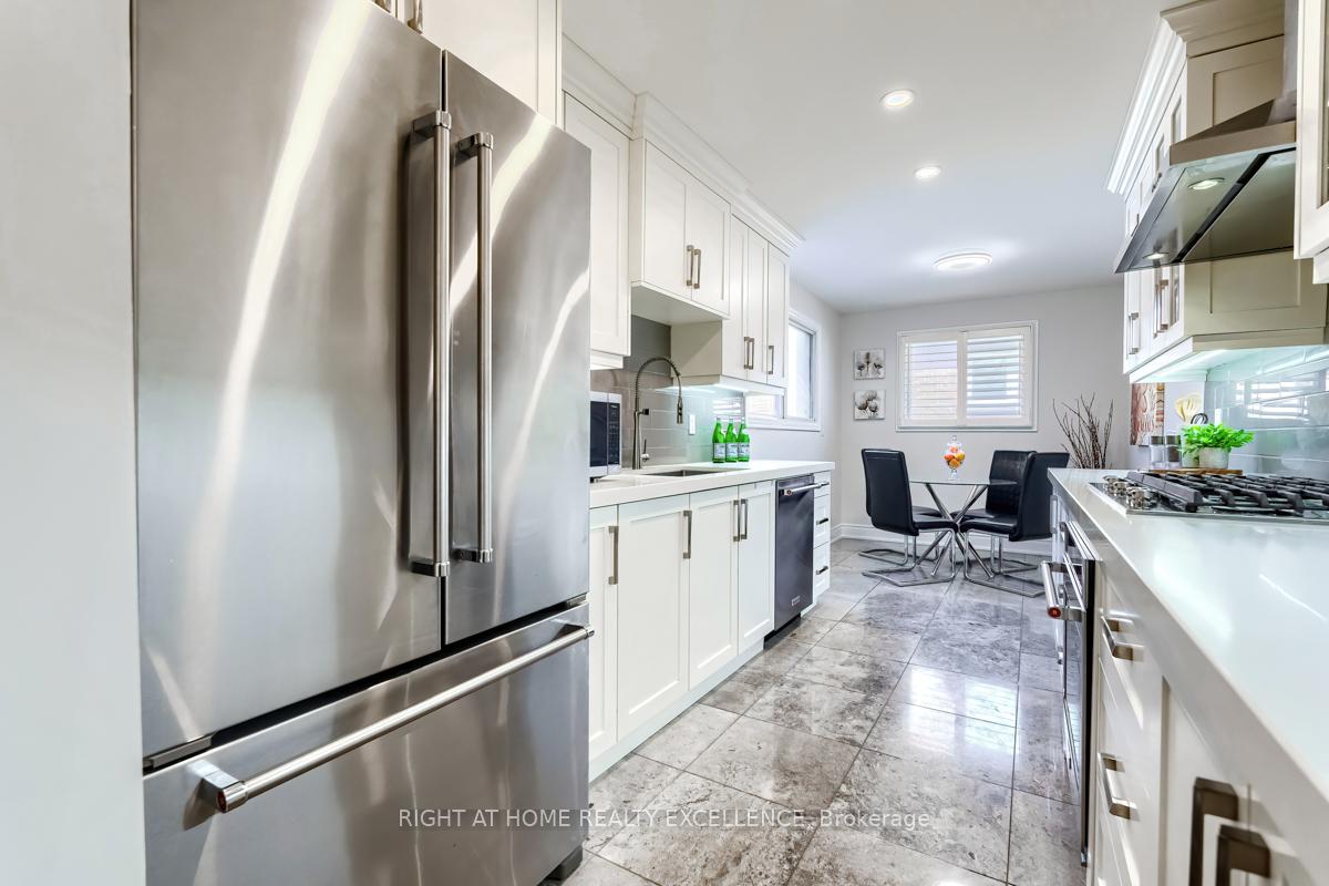Photo 11 of 22 Captain Armstrong's Lane, Markham, Sherwood-Amberglen — HOMEH