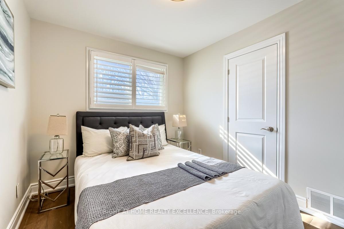 Photo 20 of 22 Captain Armstrong's Lane, Markham, Sherwood-Amberglen — HOMEH