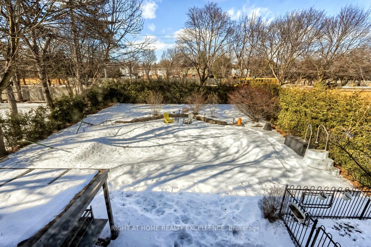 Photo 37 of 22 Captain Armstrong's Lane, Markham, Sherwood-Amberglen — HOMEH