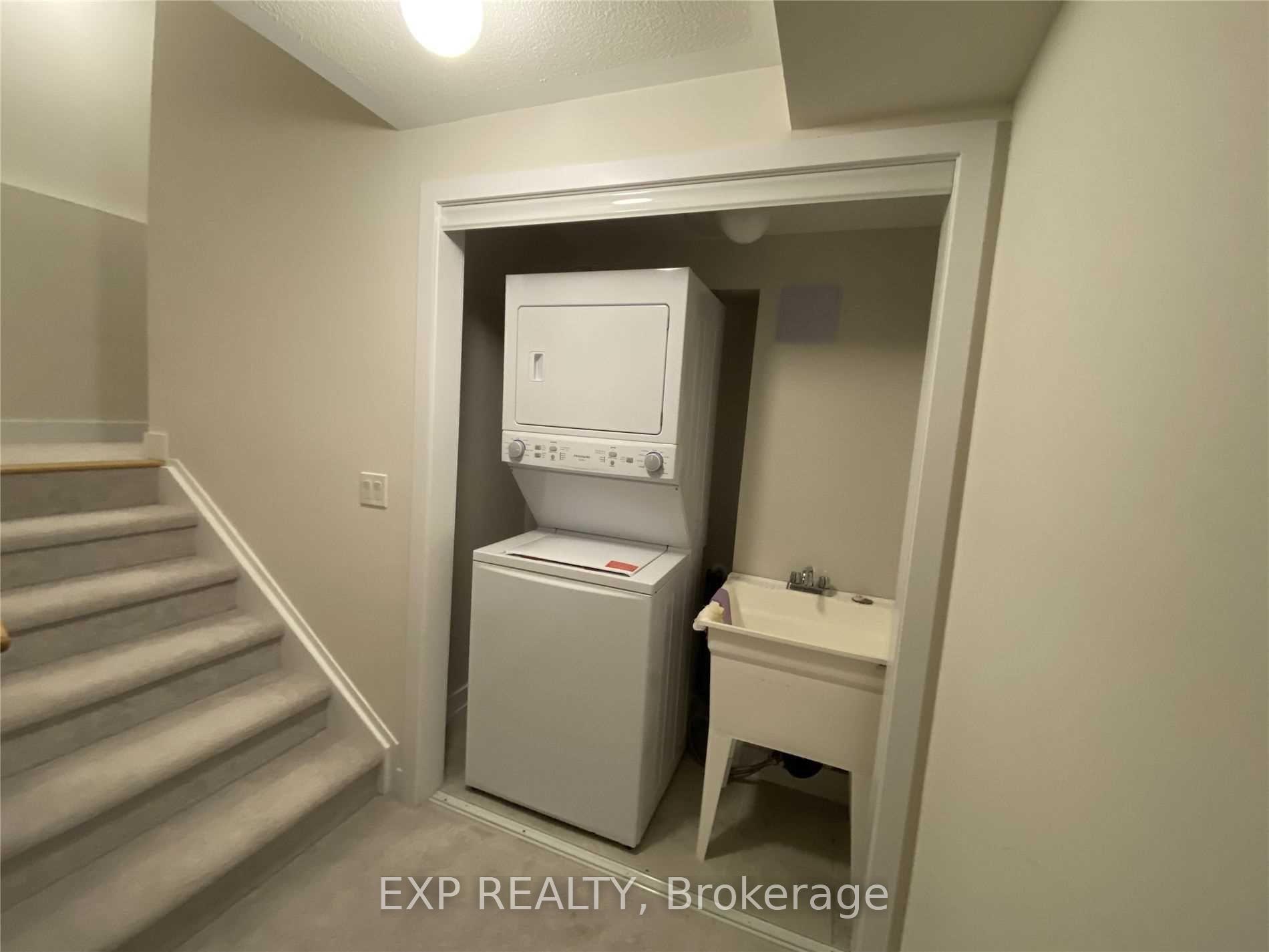 Photo 20 of 53 Stauffer Crescent, Markham, Cornell — HOMEH
