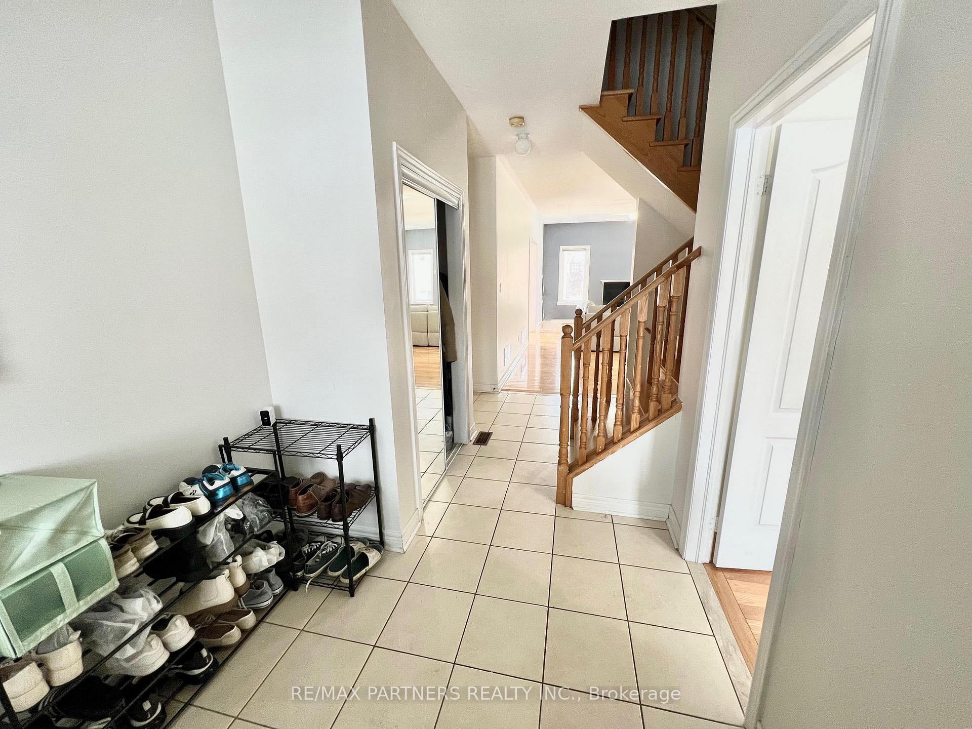 Photo 2 of 39 Pamgrey Road, Markham, Greensborough — HOMEH
