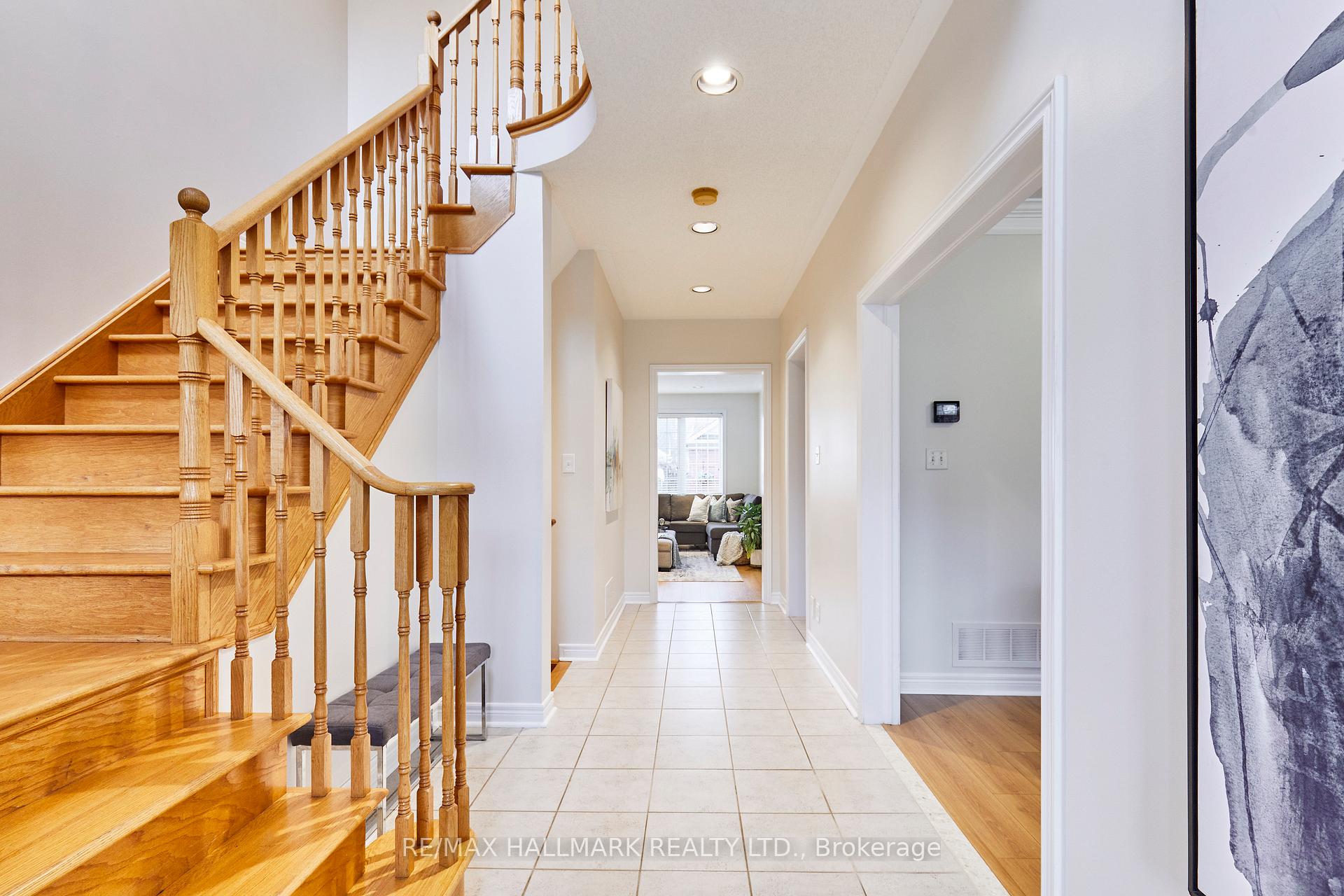 Photo 8 of 259 Country Glen Road, Markham, Cornell — HOMEH
