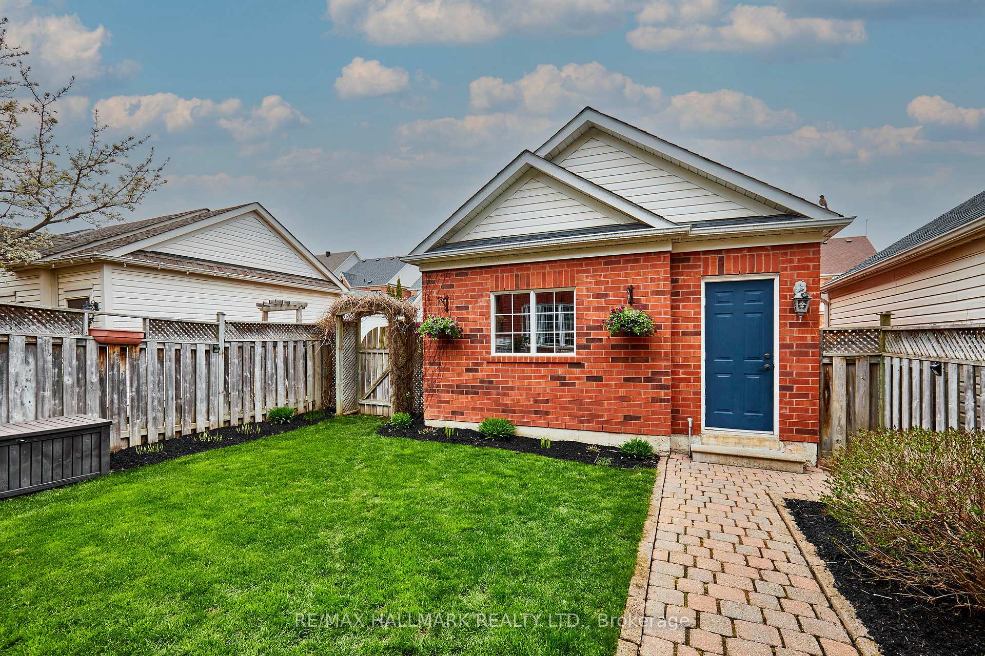 Photo 43 of 259 Country Glen Road, Markham, Cornell — HOMEH
