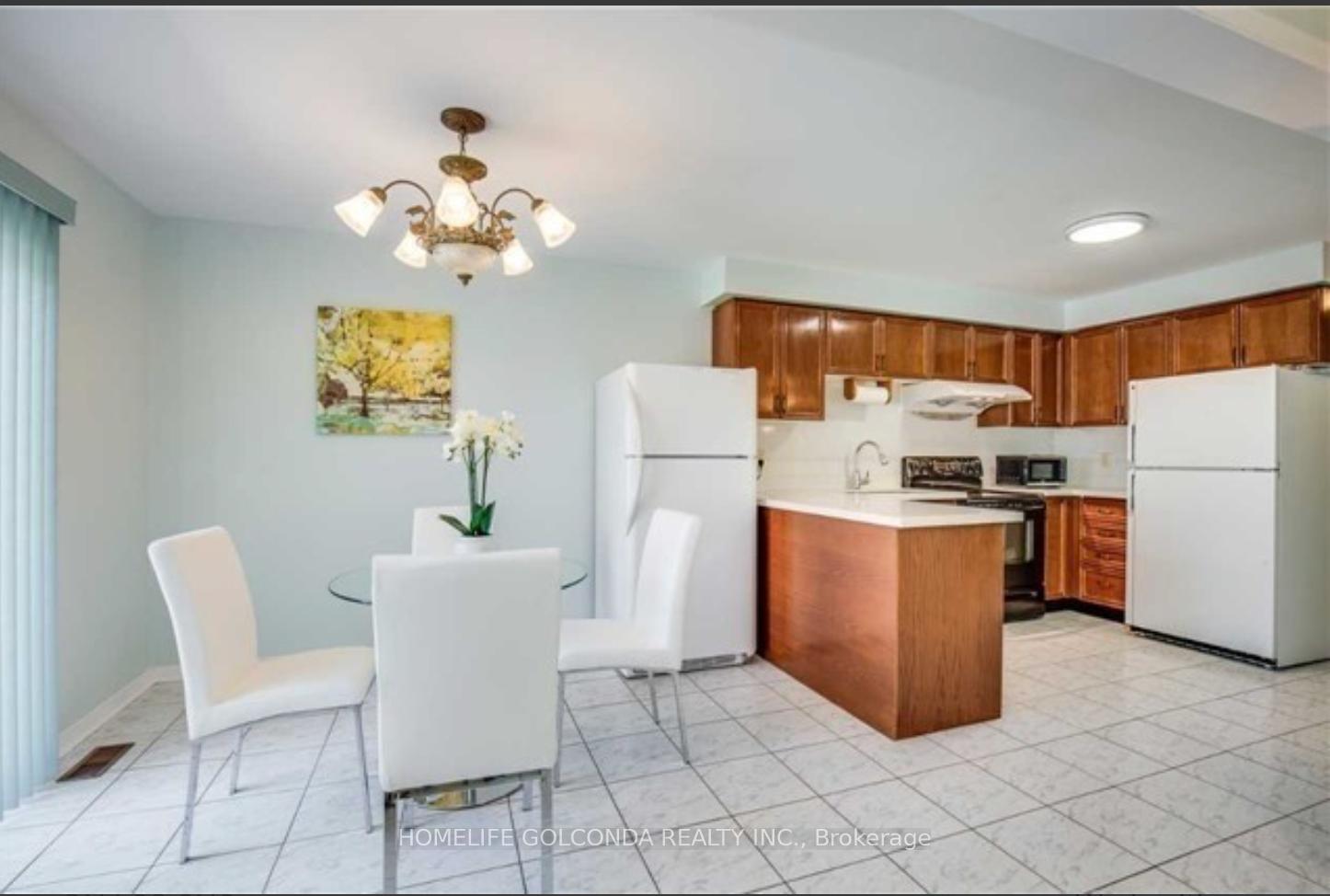Photo 4 of 85 Laird Drive, Markham, Middlefield — HOMEH