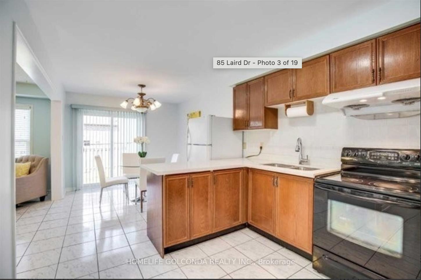 Photo 5 of 85 Laird Drive, Markham, Middlefield — HOMEH