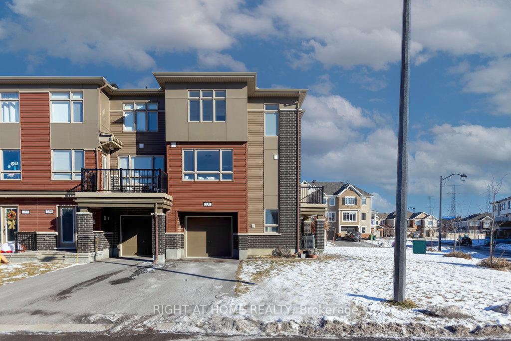 Photo 1 of 731 Juneberry Lane, Ottawa, Kanata - Emerald Meadows/Trailwest — HOMEH