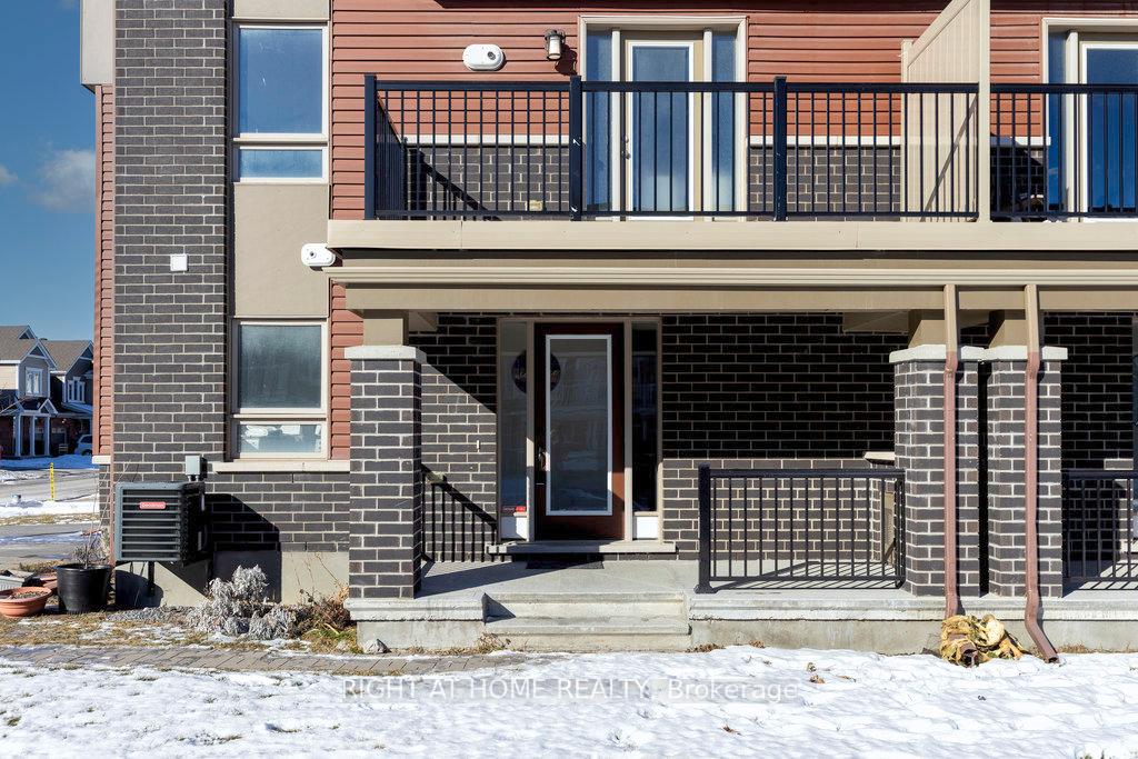 Photo 3 of 731 Juneberry Lane, Ottawa, Kanata - Emerald Meadows/Trailwest — HOMEH