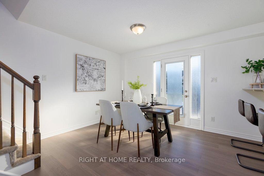 Photo 8 of 731 Juneberry Lane, Ottawa, Kanata - Emerald Meadows/Trailwest — HOMEH