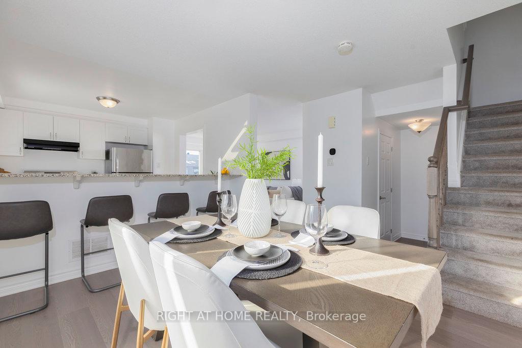 Photo 10 of 731 Juneberry Lane, Ottawa, Kanata - Emerald Meadows/Trailwest — HOMEH