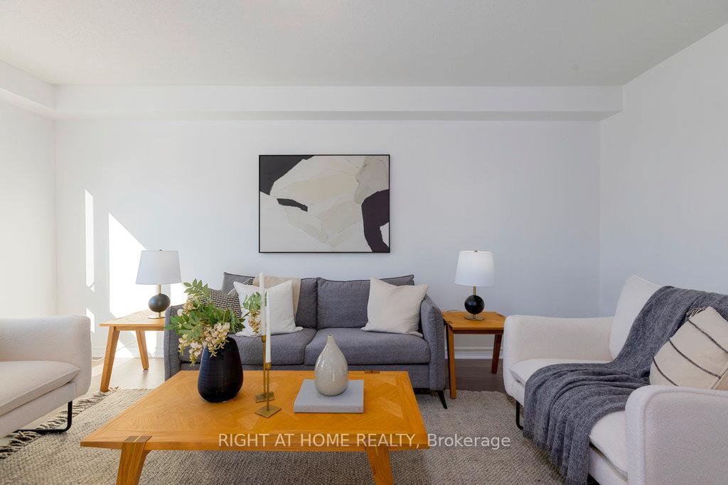 Photo 12 of 731 Juneberry Lane, Ottawa, Kanata - Emerald Meadows/Trailwest — HOMEH