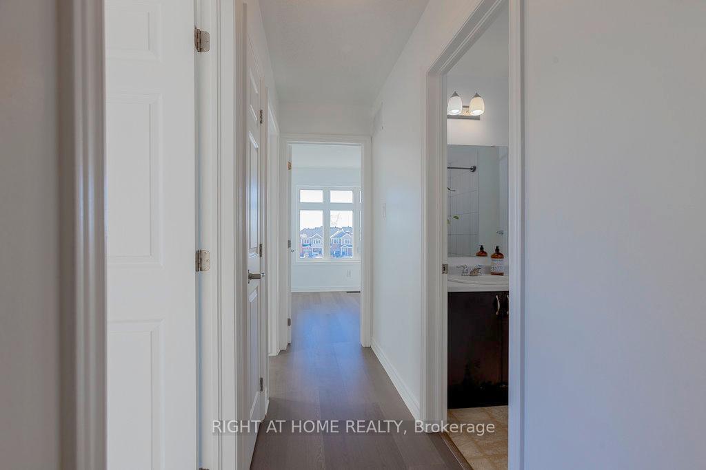 Photo 20 of 731 Juneberry Lane, Ottawa, Kanata - Emerald Meadows/Trailwest — HOMEH