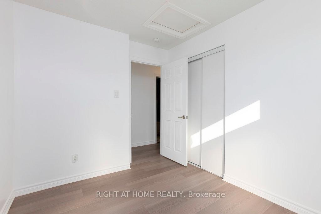 Photo 24 of 731 Juneberry Lane, Ottawa, Kanata - Emerald Meadows/Trailwest — HOMEH