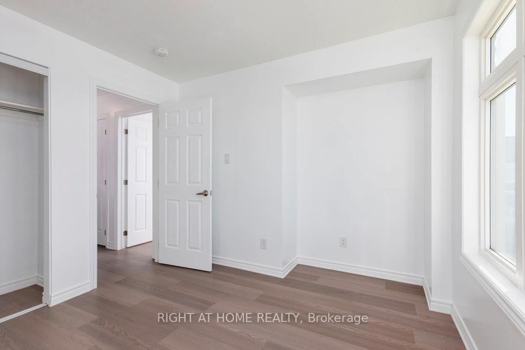 Photo 26 of 731 Juneberry Lane, Ottawa, Kanata - Emerald Meadows/Trailwest — HOMEH
