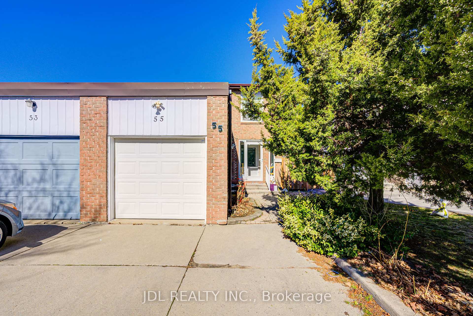 Photo 2 of 55 Barrington Crescent, Markham, Milliken Mills West — HOMEH