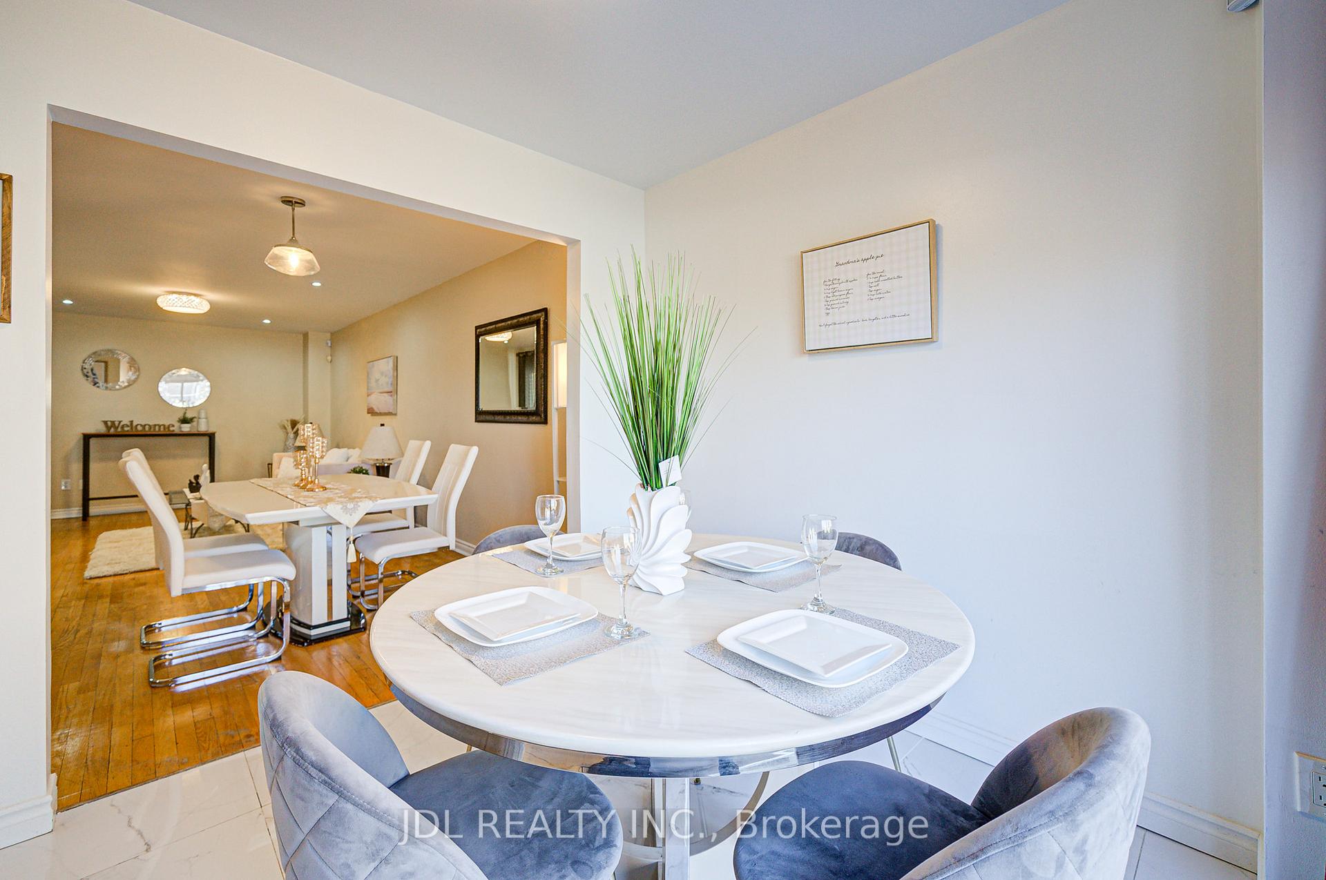 Photo 15 of 55 Barrington Crescent, Markham, Milliken Mills West — HOMEH