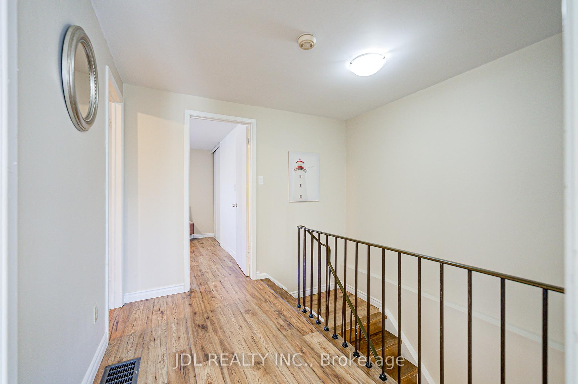 Photo 25 of 55 Barrington Crescent, Markham, Milliken Mills West — HOMEH