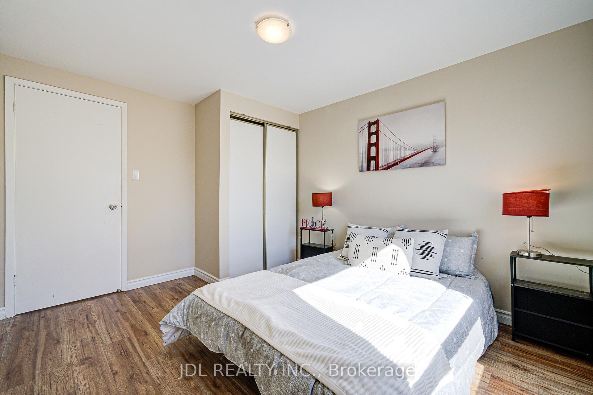 Photo 27 of 55 Barrington Crescent, Markham, Milliken Mills West — HOMEH
