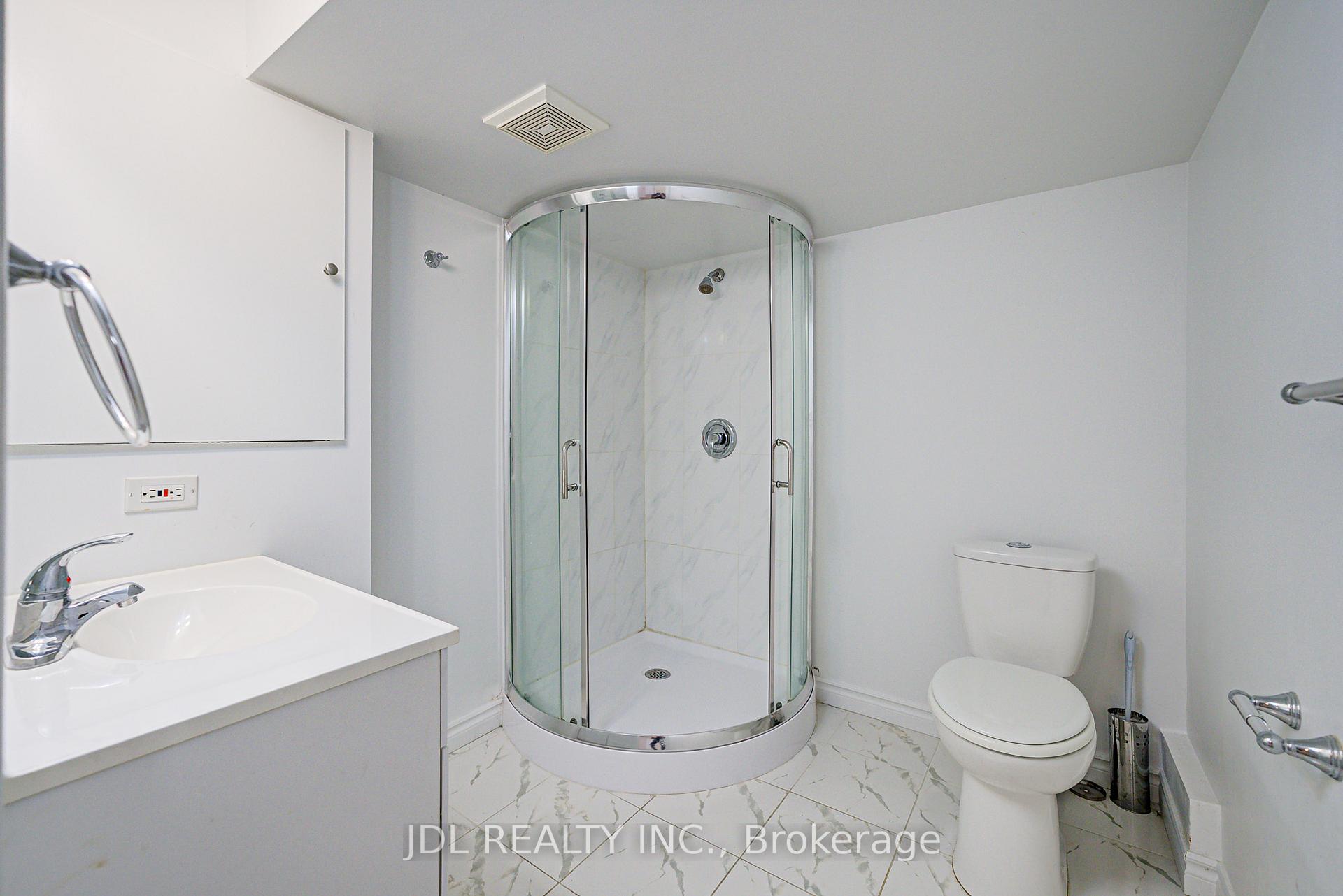 Photo 42 of 55 Barrington Crescent, Markham, Milliken Mills West — HOMEH
