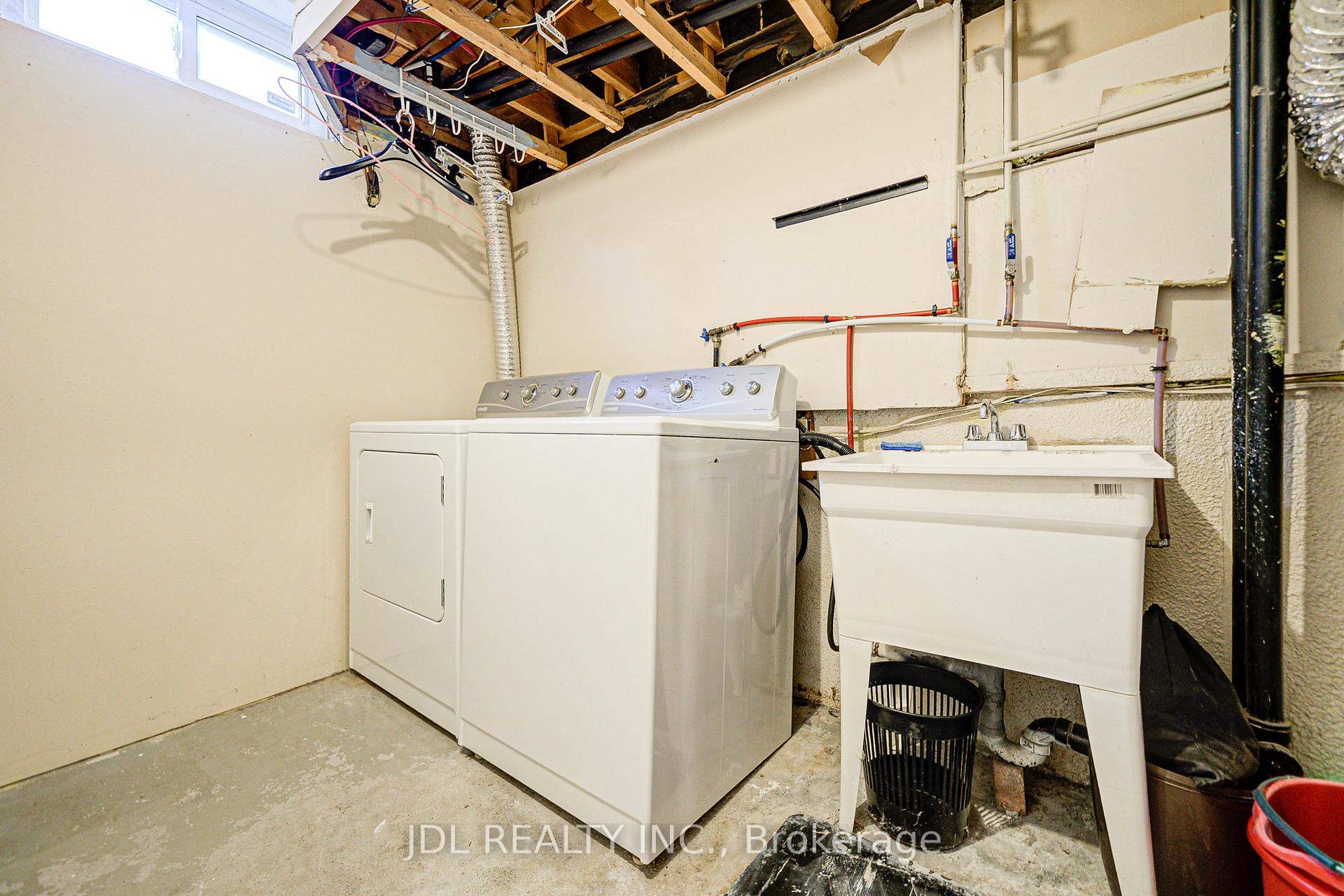 Photo 44 of 55 Barrington Crescent, Markham, Milliken Mills West — HOMEH
