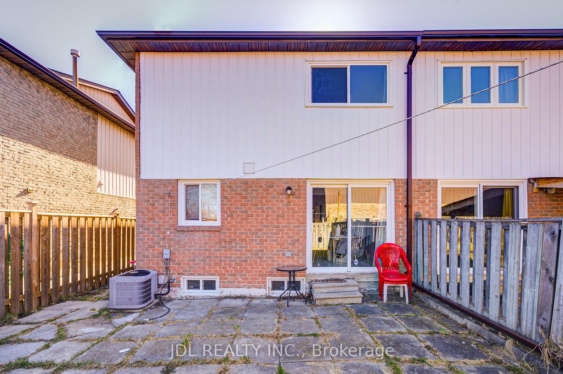 Photo 49 of 55 Barrington Crescent, Markham, Milliken Mills West — HOMEH