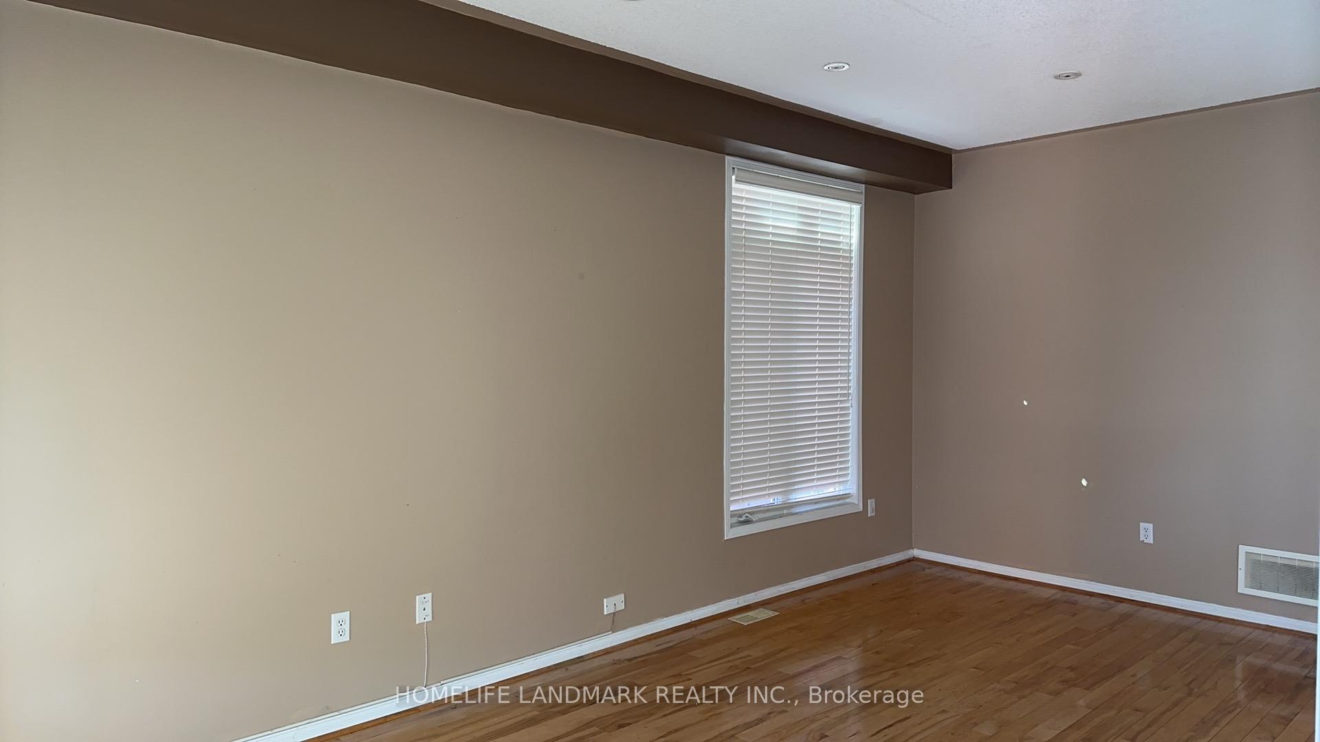 Photo 4 of 30 Comeau Street, Markham, Wismer — HOMEH