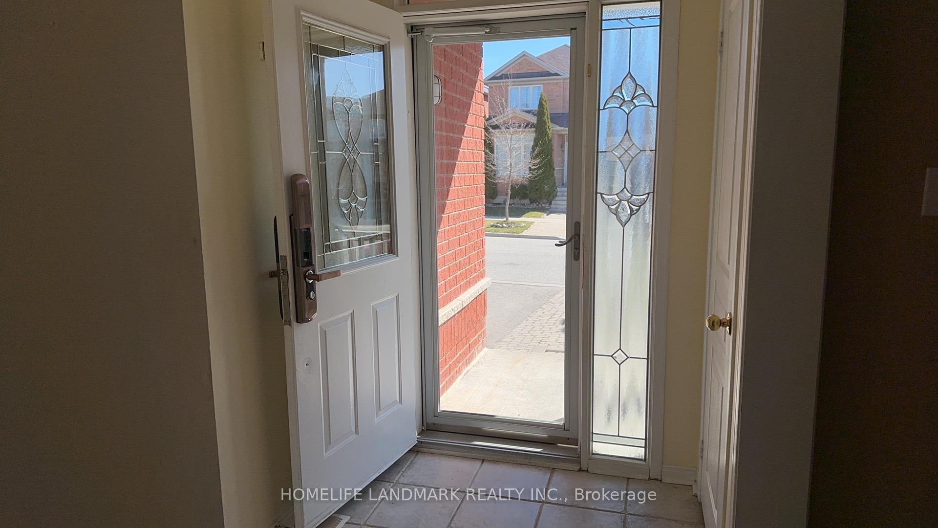 Photo 6 of 30 Comeau Street, Markham, Wismer — HOMEH