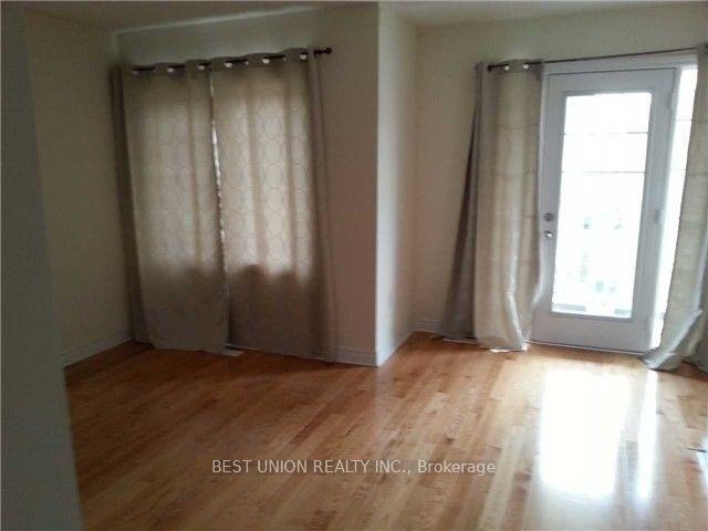 Photo 2 of 73 William Bartlett Drive, Markham, Berczy — HOMEH