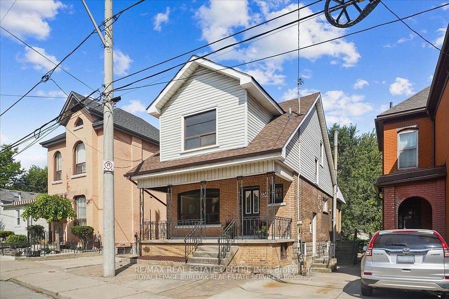 Photo 2 of 234 Market (Basement) Street, Hamilton, Strathcona — HOMEH