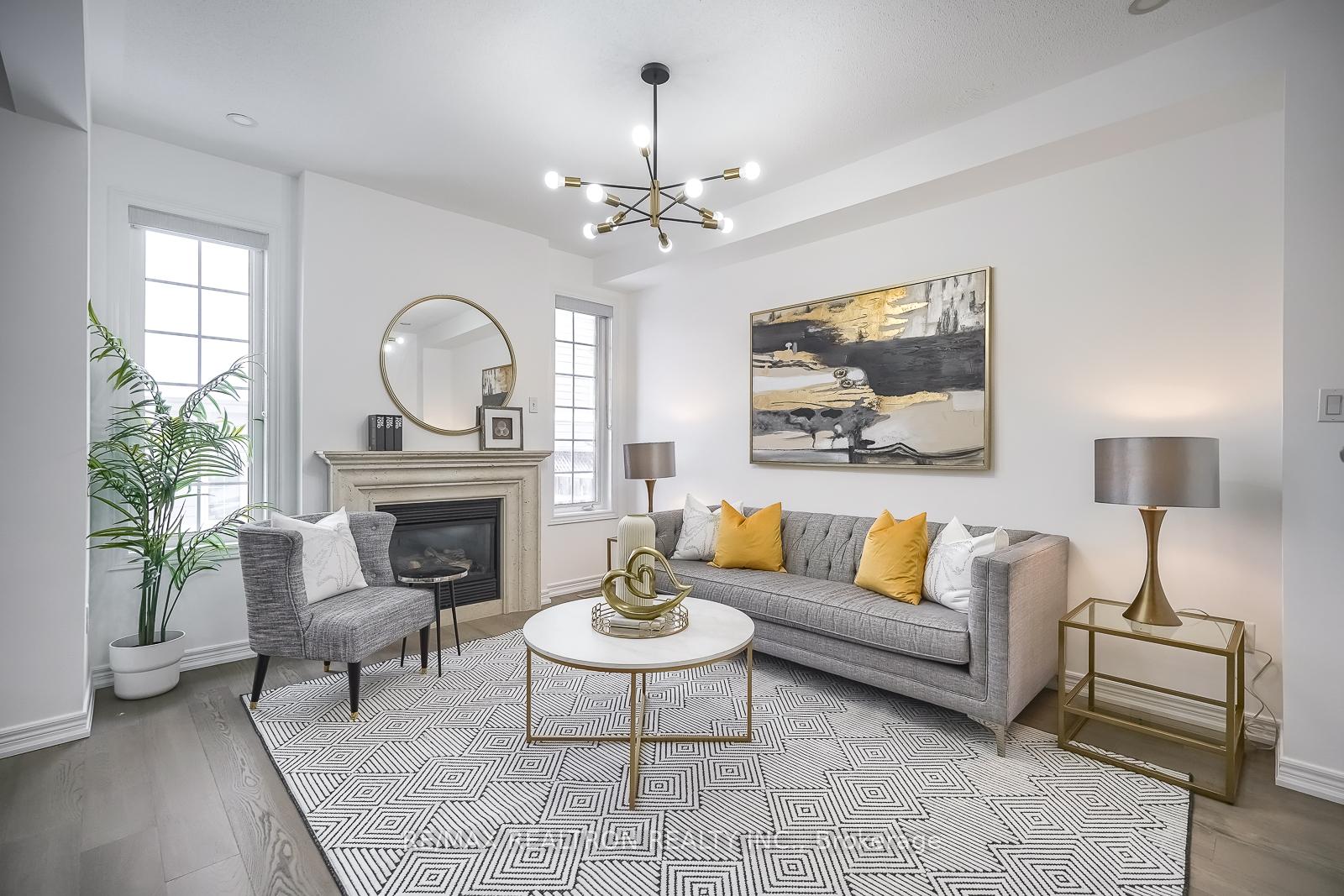 Photo 7 of 16 Innisvale Drive, Markham, Cornell — HOMEH