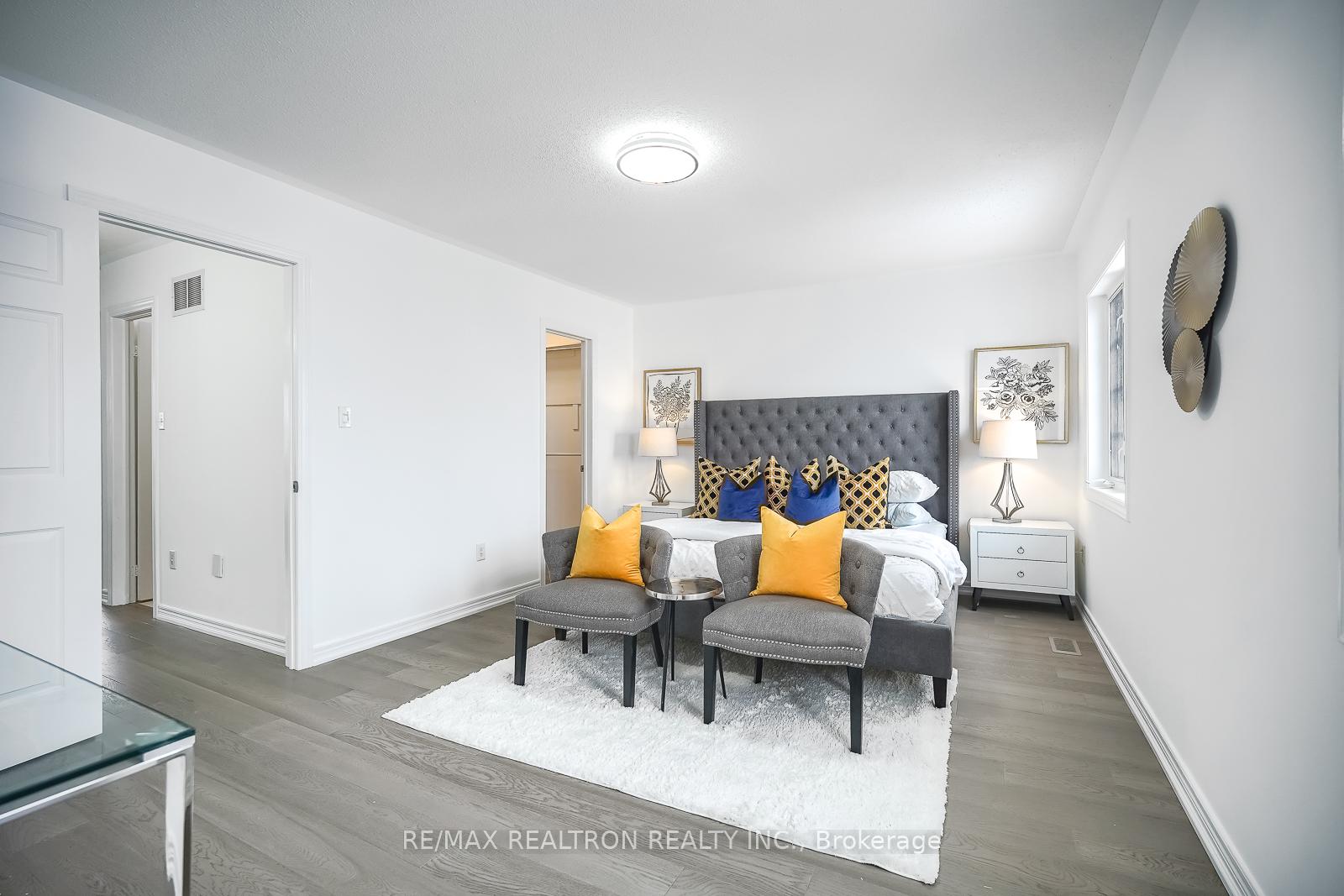 Photo 20 of 16 Innisvale Drive, Markham, Cornell — HOMEH
