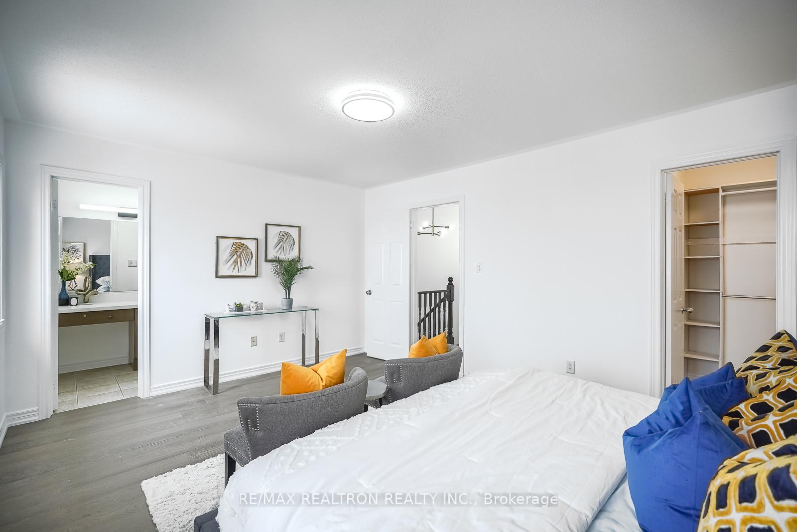 Photo 21 of 16 Innisvale Drive, Markham, Cornell — HOMEH
