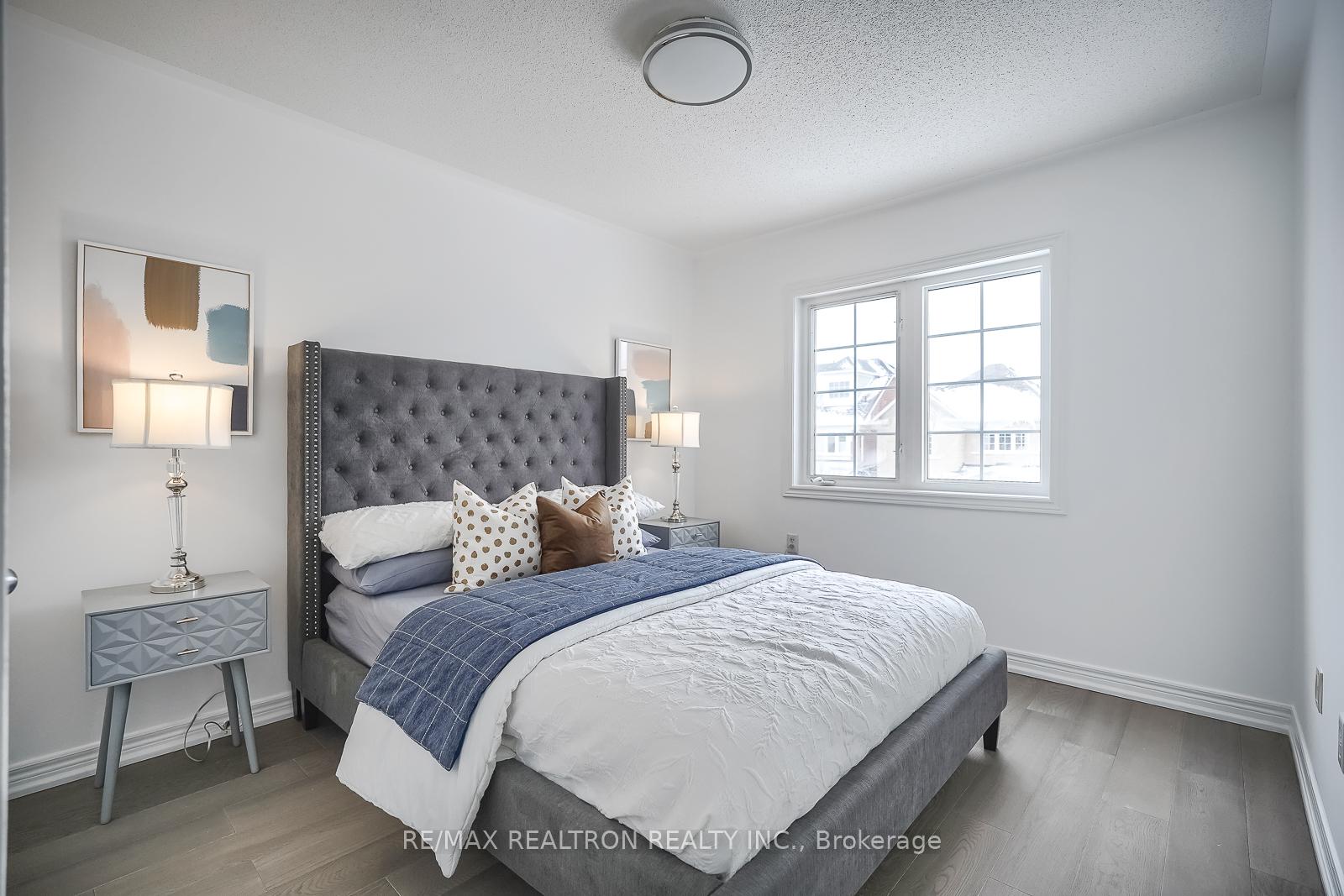 Photo 23 of 16 Innisvale Drive, Markham, Cornell — HOMEH