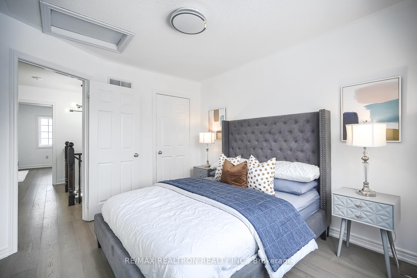 Photo 25 of 16 Innisvale Drive, Markham, Cornell — HOMEH