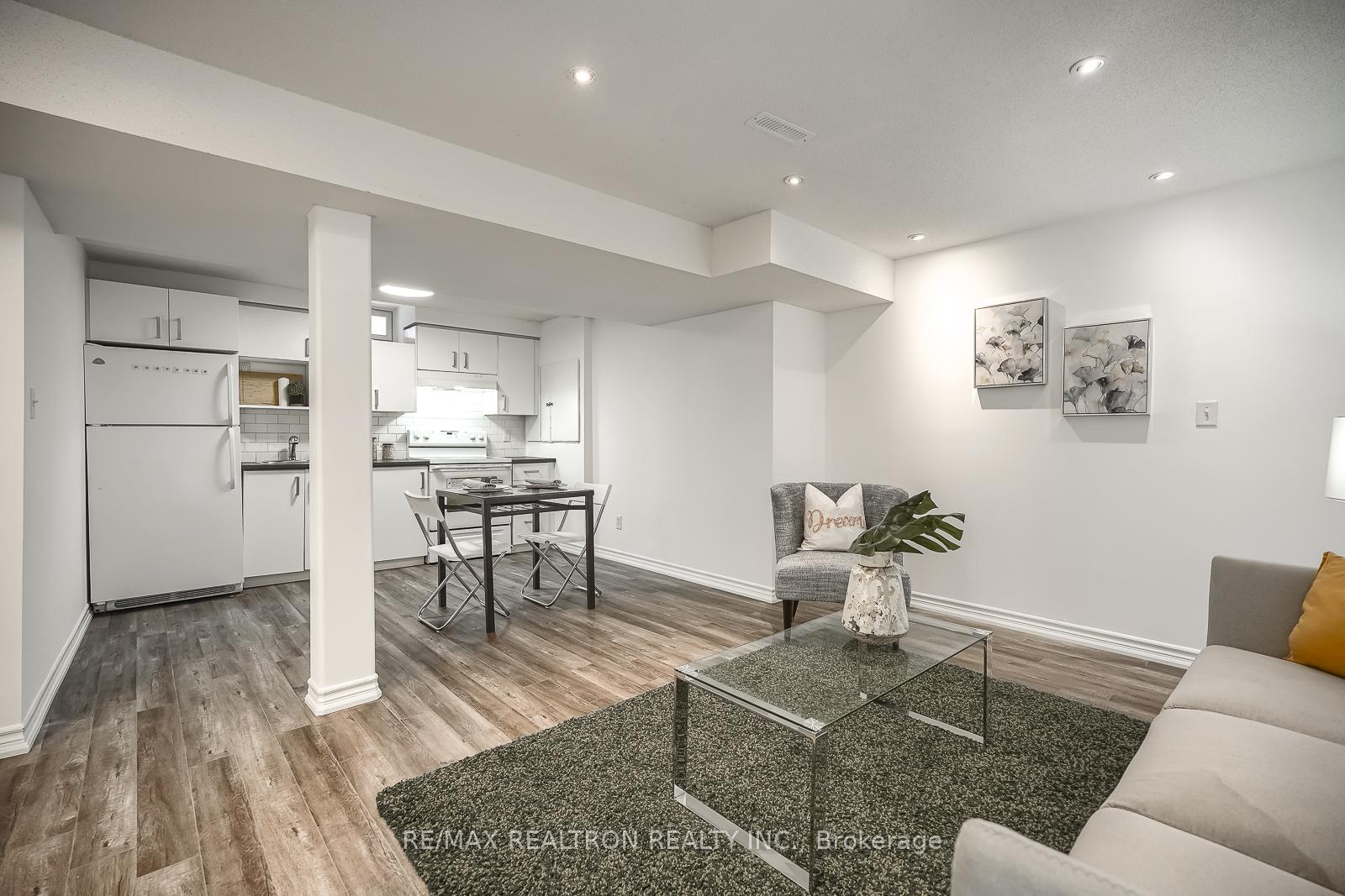Photo 31 of 16 Innisvale Drive, Markham, Cornell — HOMEH
