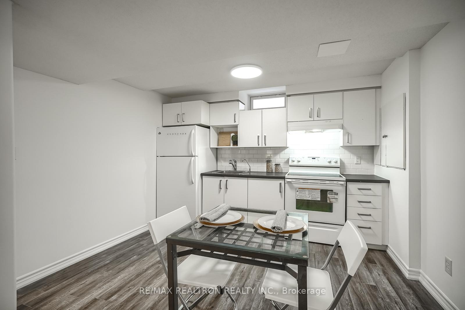 Photo 33 of 16 Innisvale Drive, Markham, Cornell — HOMEH