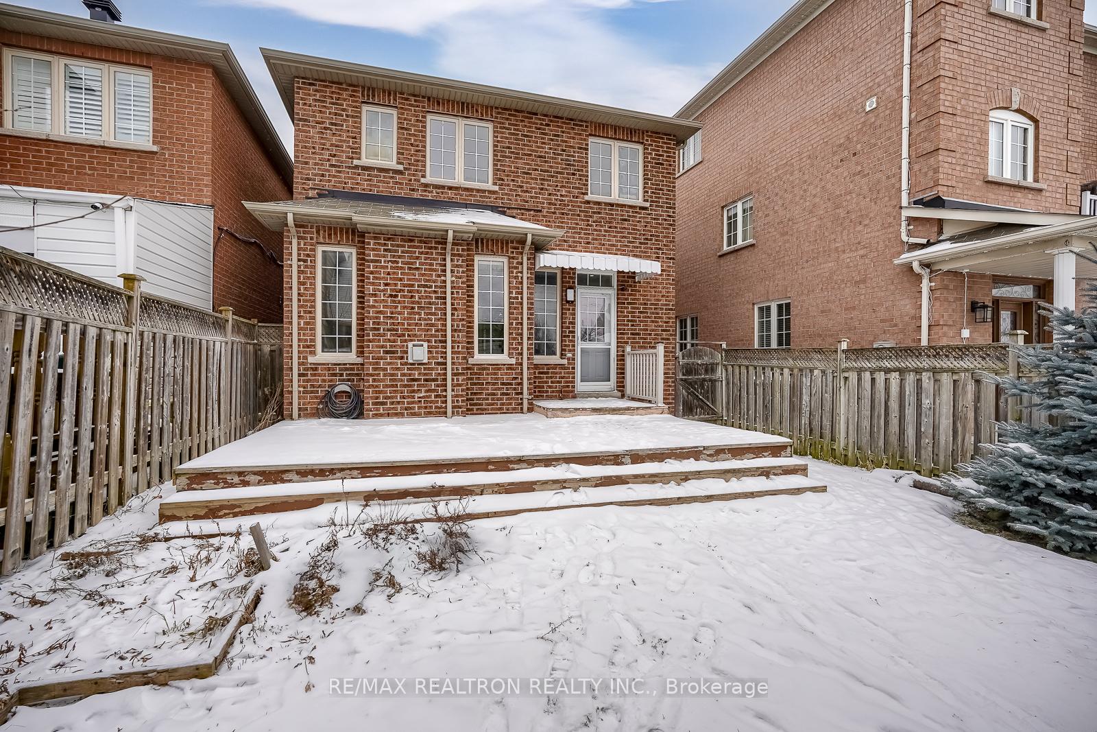 Photo 38 of 16 Innisvale Drive, Markham, Cornell — HOMEH