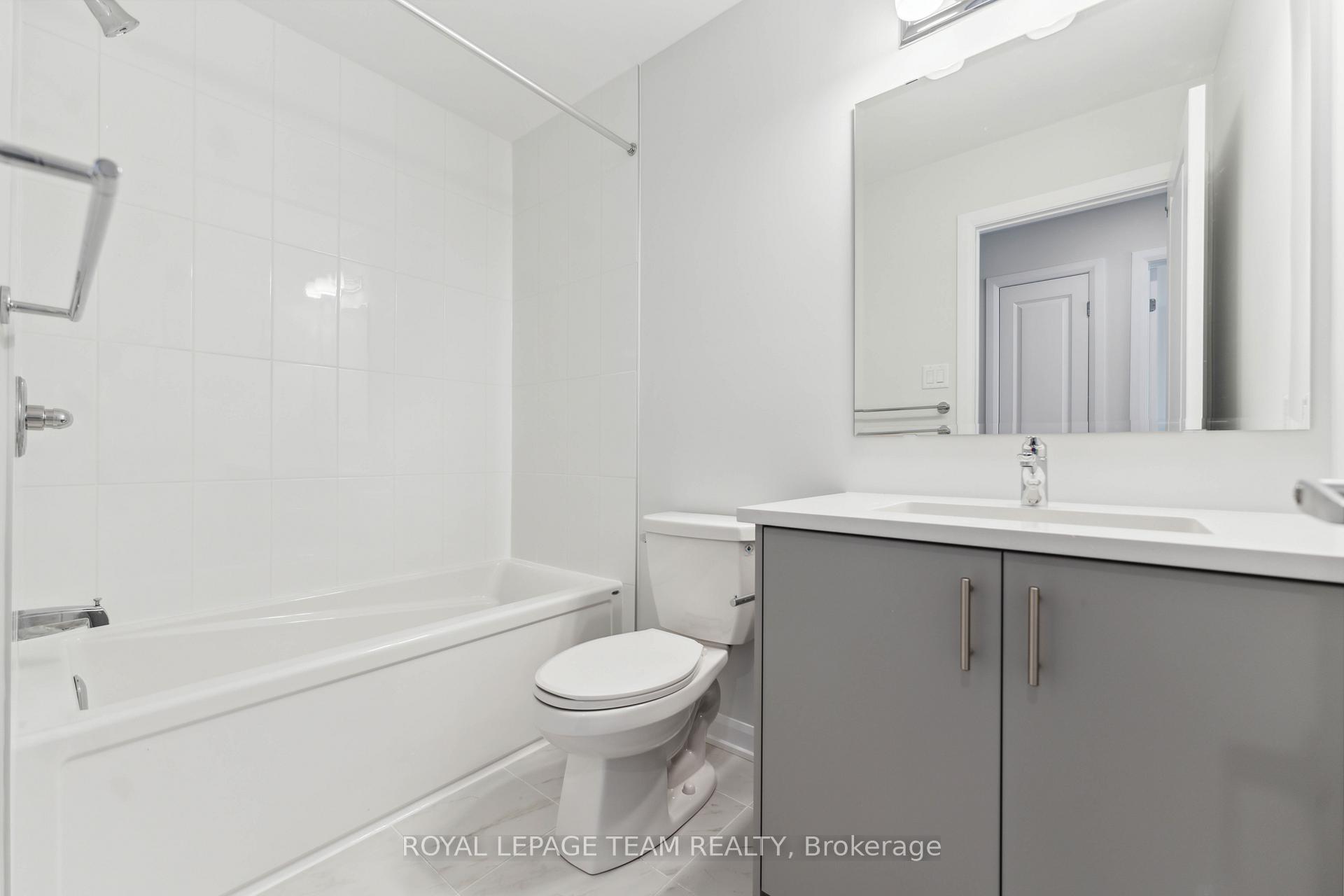 Photo 19 of 709 Fairline Row, Ottawa, Kanata - Emerald Meadows/Trailwest — HOMEH