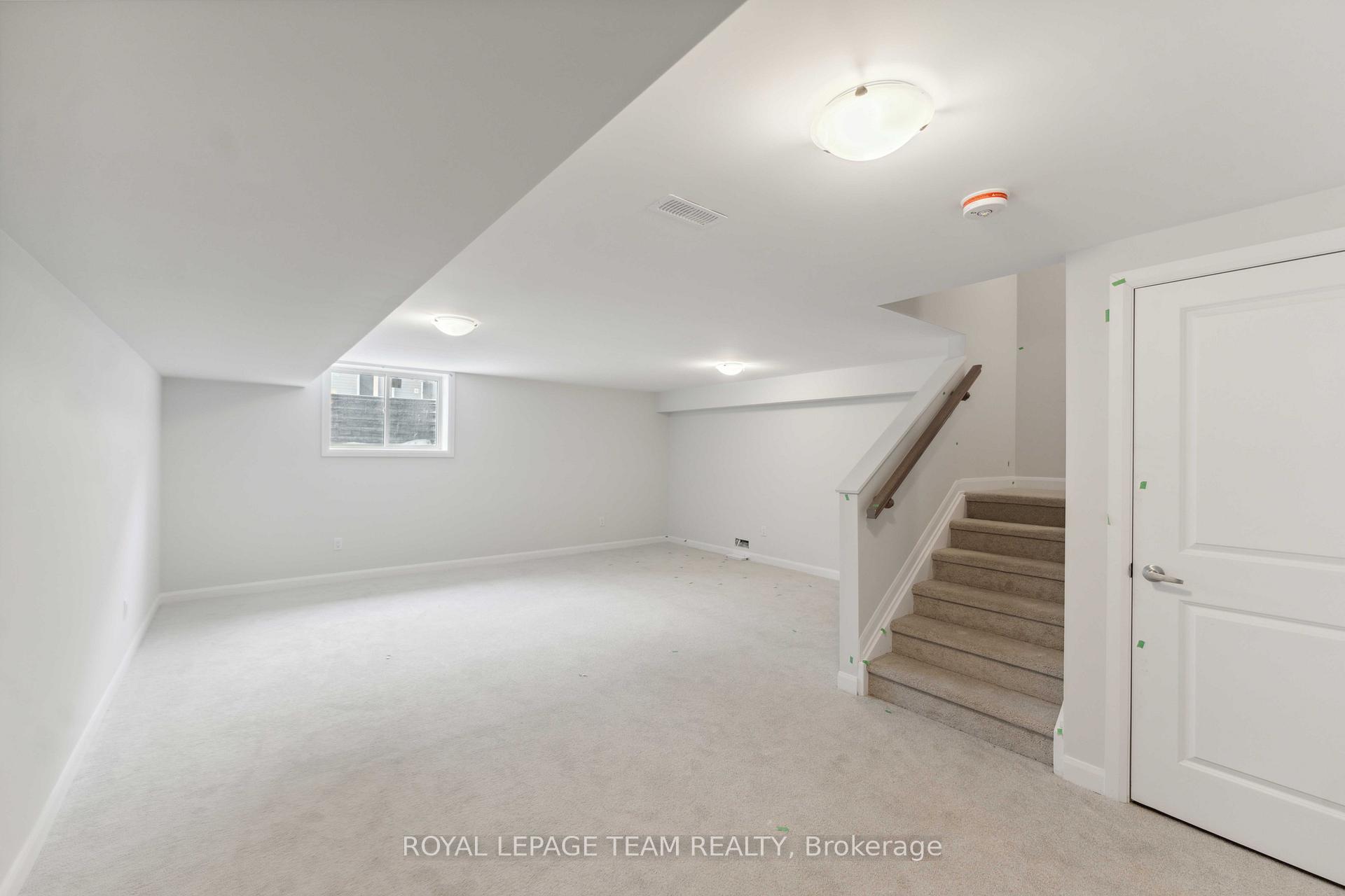 Photo 26 of 709 Fairline Row, Ottawa, Kanata - Emerald Meadows/Trailwest — HOMEH