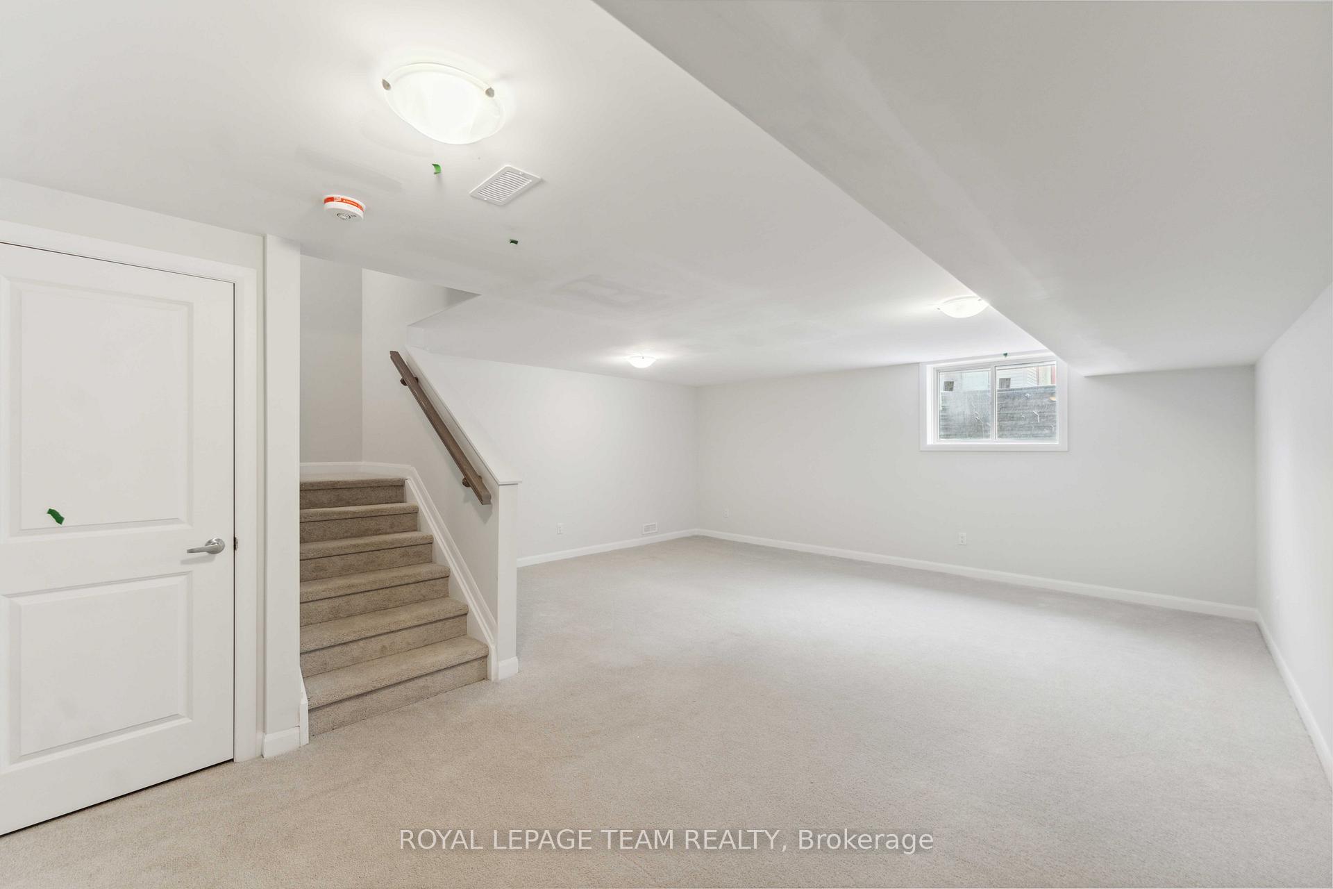 Photo 27 of 709 Fairline Row, Ottawa, Kanata - Emerald Meadows/Trailwest — HOMEH
