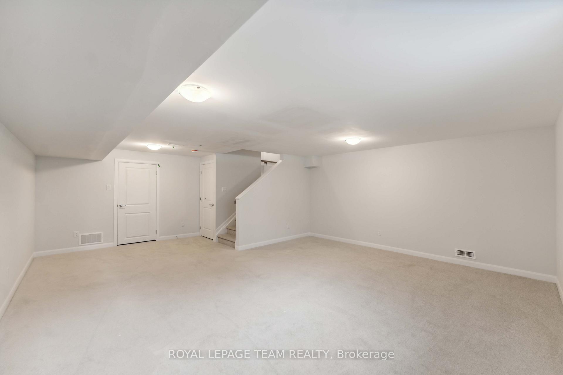 Photo 28 of 709 Fairline Row, Ottawa, Kanata - Emerald Meadows/Trailwest — HOMEH